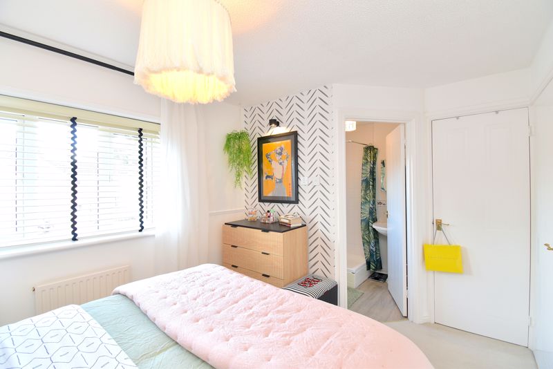 Bedroom- click for photo gallery